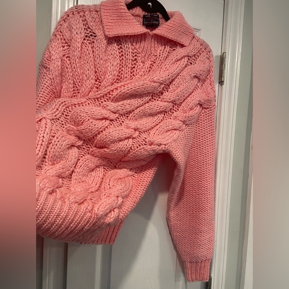 Lady Van Heusen Size L Chunky Bubblegum Pink Hand Knit Cable Collared Sweater - Picture 4 of 10
